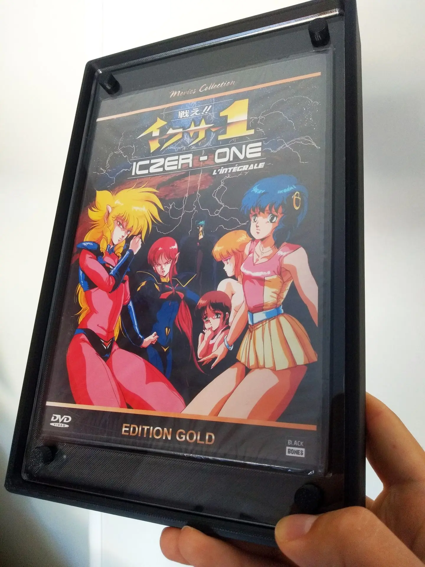 ICZER-ONE DVD dans boîtier NOIR.