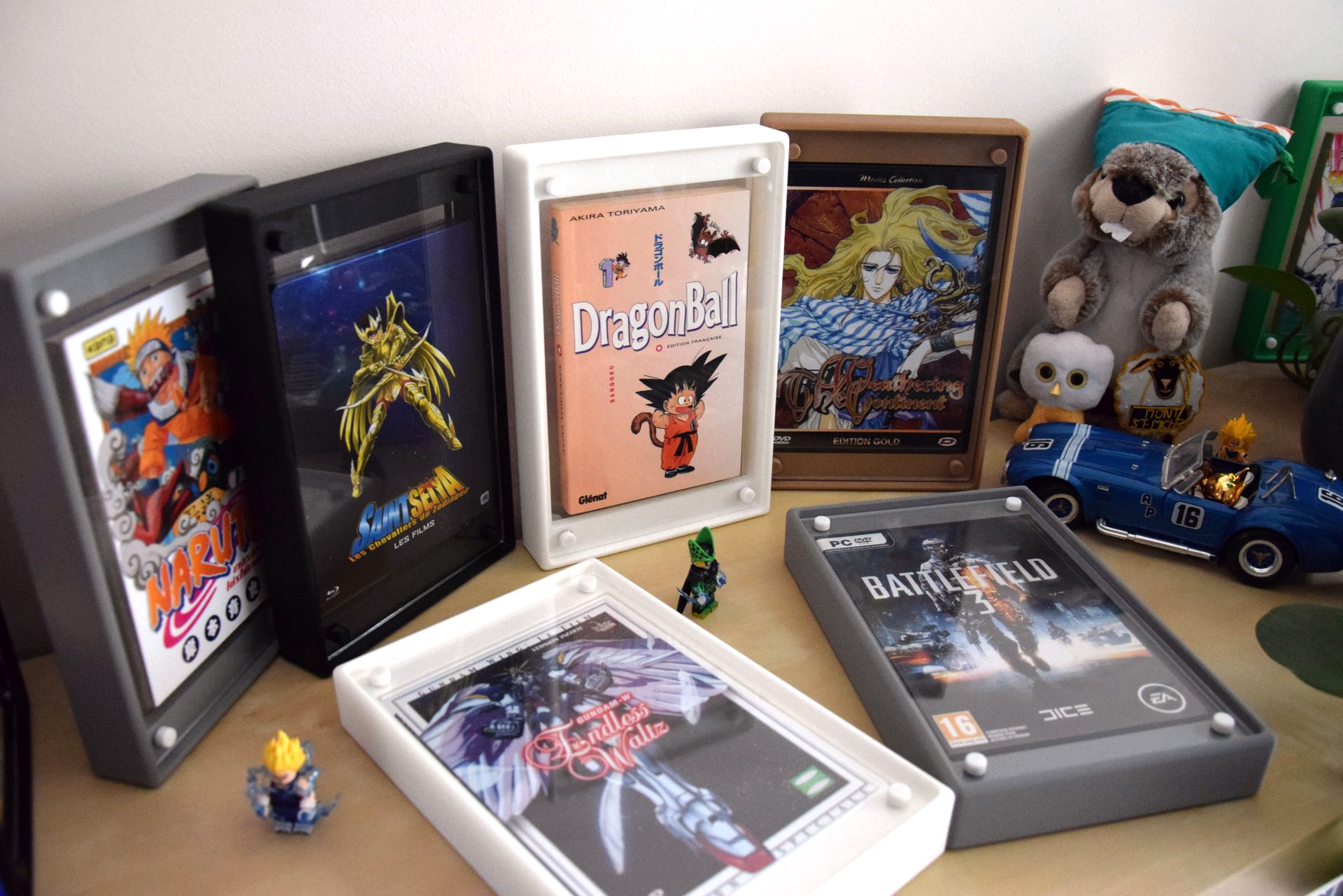 Boîtier / Boîte / Présentoir  avec plaques acrylique pour la protection / conservation / exposition / décoration de manga / livre / DVD / Bluray / Blu-ray / Jeux-vidéo / Jeu-vidéo / Playstation / Xbox / Nintendo / Sega