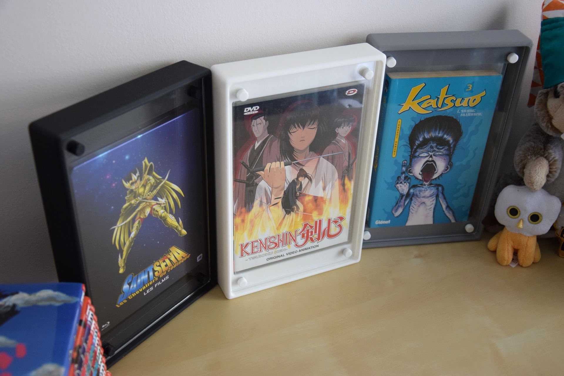 Boîtier / Boîte / Présentoir  avec plaques acrylique pour la protection / conservation / exposition / décoration de manga / livre / DVD / Bluray / Blu-ray / Jeux-vidéo / Jeu-vidéo / Playstation / Xbox / Nintendo / Sega