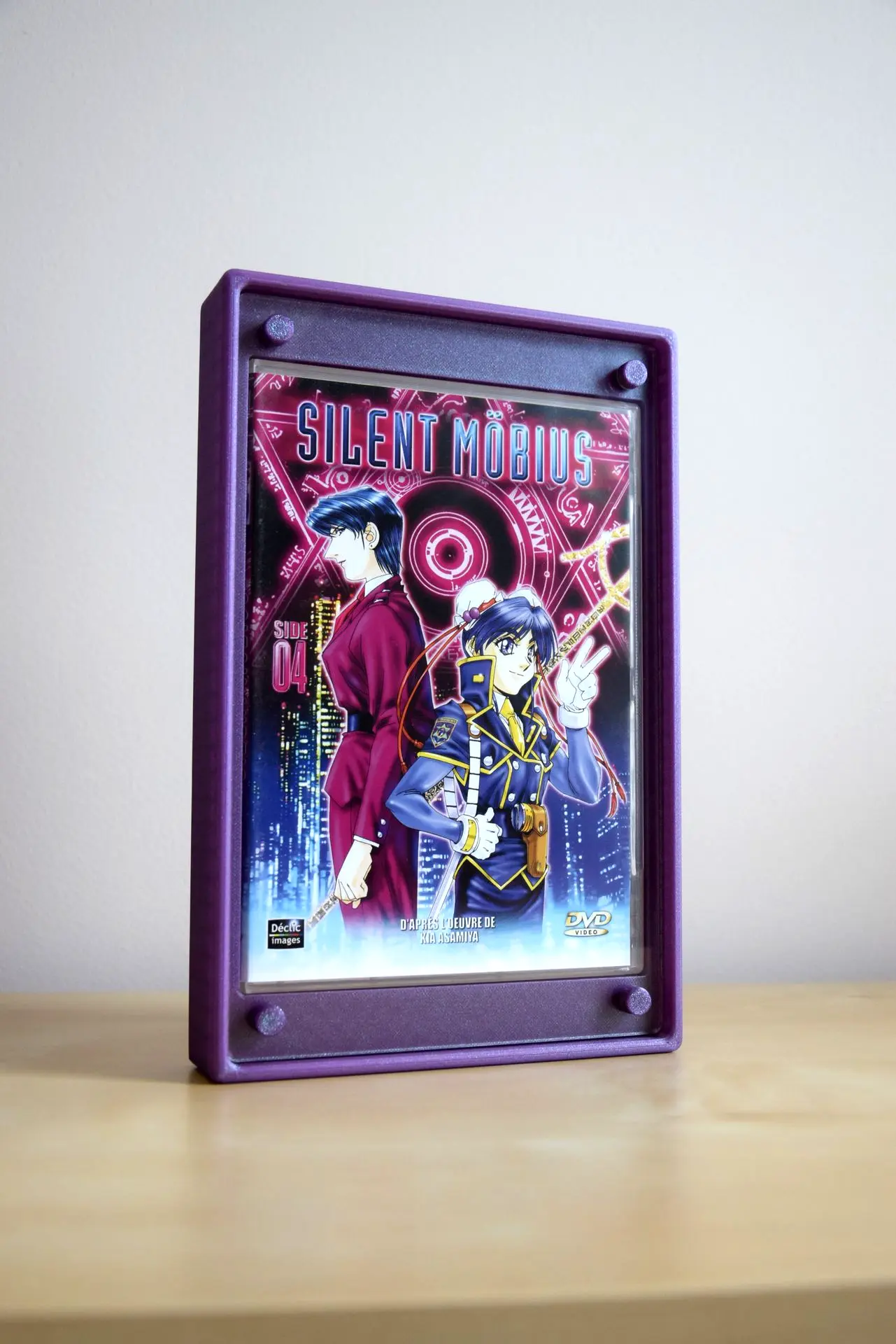 Boîtier de Protection en version BLANC. DVD Gundam Wing Endless Waltz.